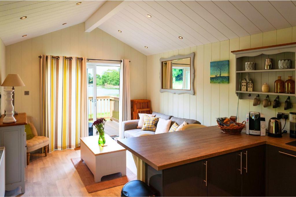 The Lodge By The Lake, Dunbar Exteriér fotografie